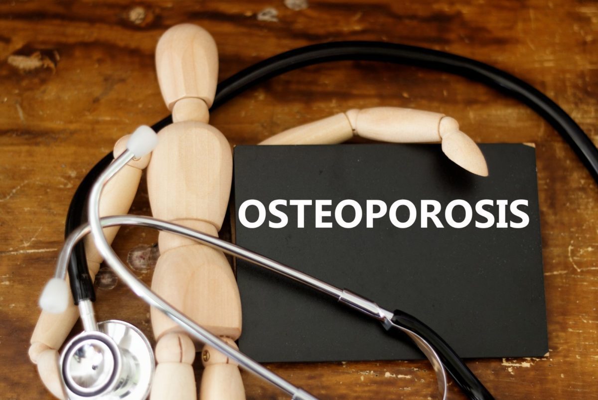 Osteoporosis-1200x803.jpg
